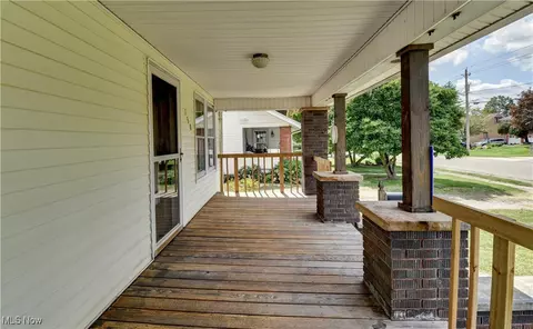 130 Saratoga Ave NW, Canton, OH 44708 photo 5