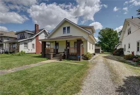 130 Saratoga Ave NW, Canton, OH 44708 photo 3