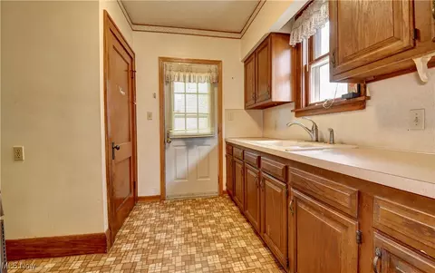 130 Saratoga Ave NW, Canton, OH 44708 photo 11