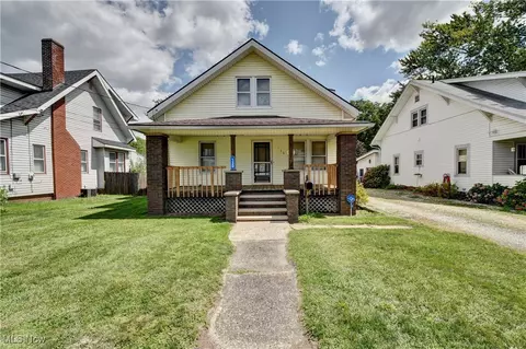 130 Saratoga Ave NW, Canton, OH 44708 photo 2