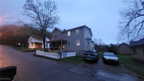 7 Hill St, Dillonvale, OH 43917