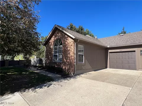 3601 Barrington Pl NW, Canton, OH 44708 photo 3