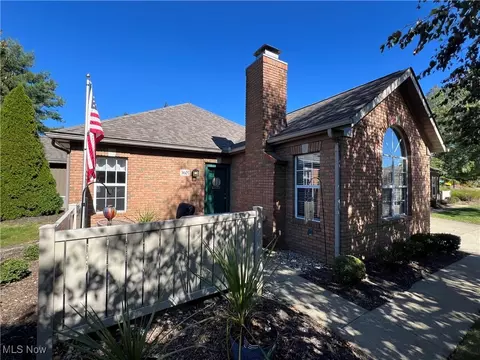 3601 Barrington Pl NW, Canton, OH 44708 photo 2