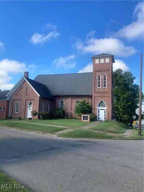 50 Lisbon St, Leetonia, OH 44431