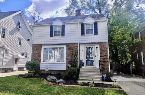 4042 Bushnell Rd, University Heights, OH 44118
