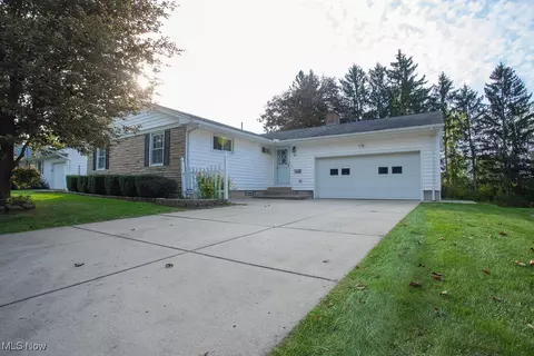 401 Jaronte Dr, Boardman, OH 44512