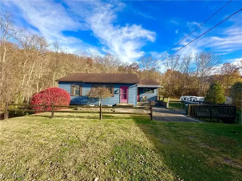 1010 Lot B Stadium Dr, Saint Marys, WV 26170