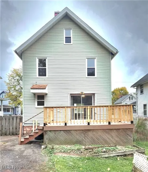 302 Maplewood Ave, Struthers, OH 44471 photo 21