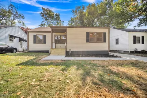 1521 W 11 Th St, Lorain, OH 44052