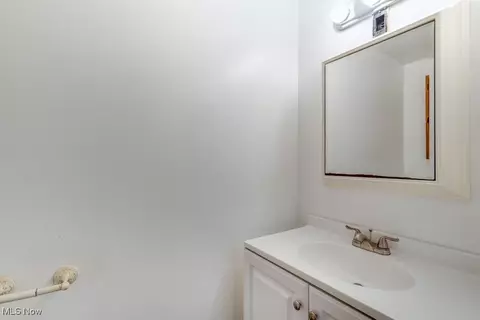 2023 State St NE, Canton, OH 44721 photo 11