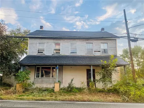12580 Lisbon St SE, Paris, OH 44669