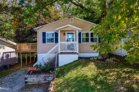 151 Kreiner Ave, Akron, OH 44312