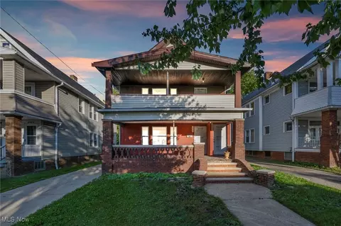 2211 Chesterland Ave, Lakewood, OH 44107