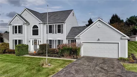 6183 Strausser St NW, North Canton, OH 44720