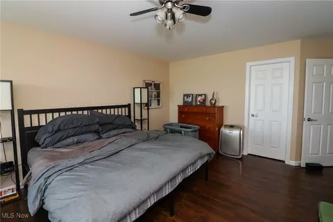 Bedroom - 1022 Beachview Rd, Willoughby, OH 44094 photo 2 of 6