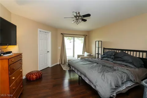 Bedroom - 1022 Beachview Rd, Willoughby, OH 44094 photo 3 of 6
