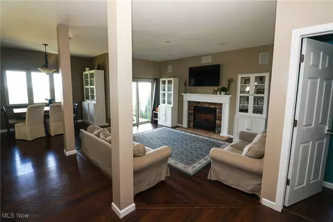 Living - 1022 Beachview Rd, Willoughby, OH 44094 photo 1 of 3