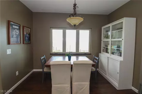Dining - 1022 Beachview Rd, Willoughby, OH 44094 photo 2 of 2
