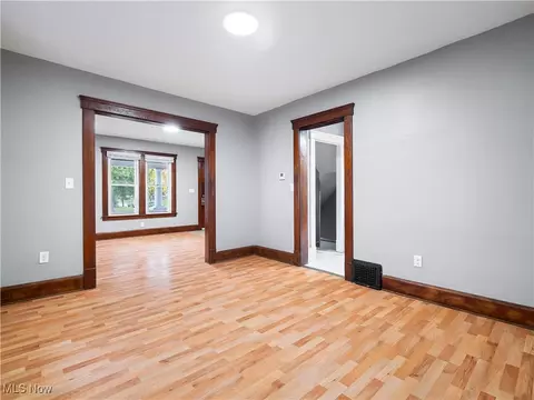 1137 West Ave, Elyria, OH 44035 photo 13