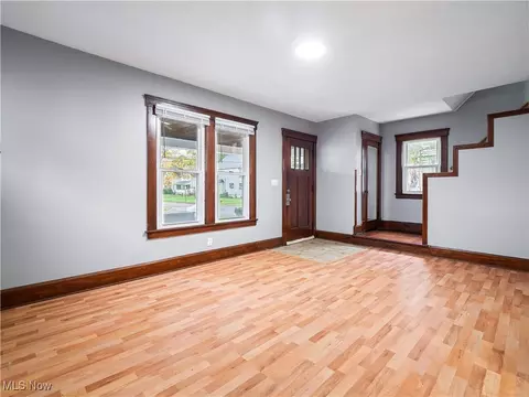 1137 West Ave, Elyria, OH 44035 photo 8
