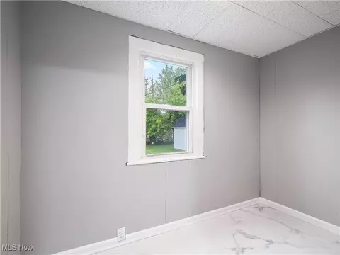 1137 West Ave, Elyria, OH 44035 photo 19
