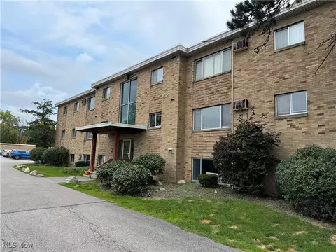 5200 Royalton Rd #A5, North Royalton, OH 44133