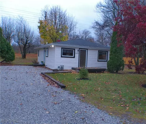 2004 Maryland Ave, Ashtabula, OH 44004