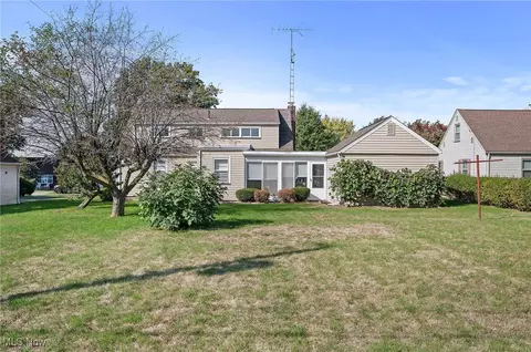 148 Hilltop Dr NW, Canton, OH 44708 photo 26