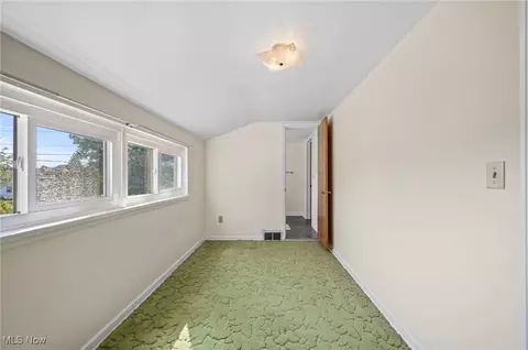 148 Hilltop Dr NW, Canton, OH 44708 photo 18