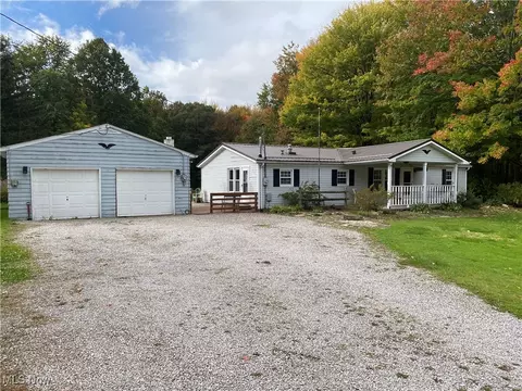 3714 Greenville Rd, Cortland, OH 44410