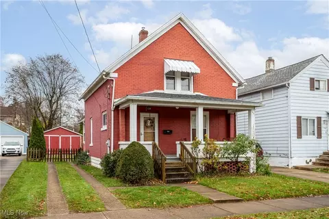128 17th St NW, Barberton, OH 44203