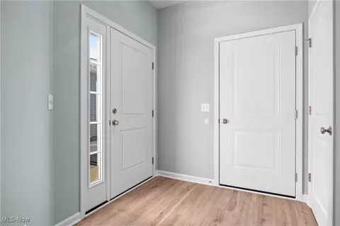Entry Way - 128 W Spring Dr, Elyria, OH 44035 photo 2 of 4
