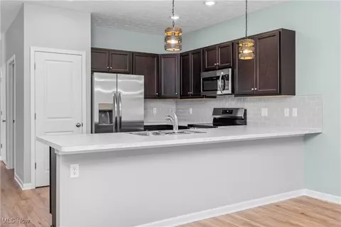 Kitchen - 128 W Spring Dr, Elyria, OH 44035 photo 4 of 4
