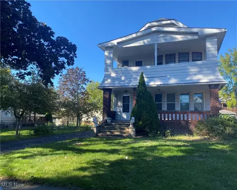 8205 Bancroft Ave, Cleveland, OH 44105