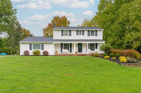 11583 Cherokee Ln, Brecksville, OH 44141