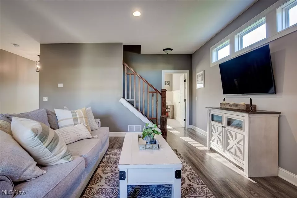  2773 Legacy St NW, Uniontown, OH 44685 photo 6