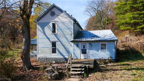 51305 Detroit Ln, Cumberland, OH 43732