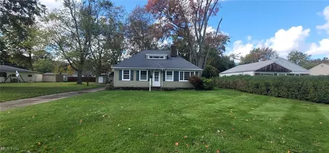 4814 Glenn Lodge Rd, Mentor, OH 44060