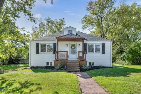 336 Lemar Ave, Akron, OH 44319