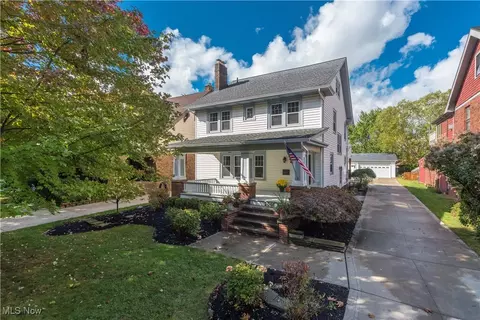2046 Arthur Ave, Lakewood, OH 44107
