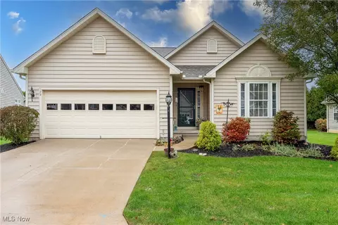 574 Shallow Creek Cir, Northfield Center, OH 44067