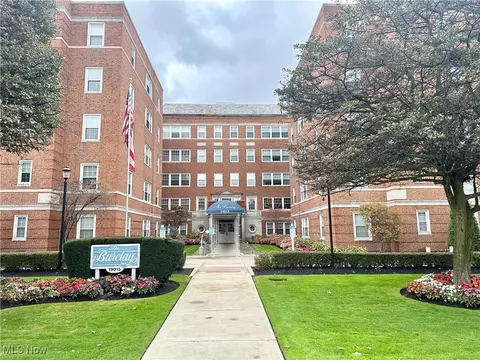 19015 Van Aken Blvd #506, Shaker Heights, OH 44122