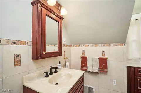 23 Borton Ave, Akron, OH 44302 photo 19
