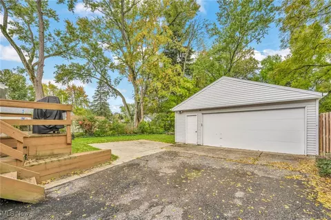 232 Fair St, Berea, OH 44017 photo 34