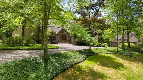 7059 Old Mill Rd, Chesterland, OH 44026