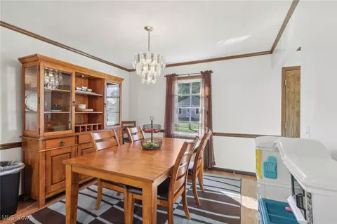 800 Orchardview Ave, Seven Hills, OH 44131 photo 12