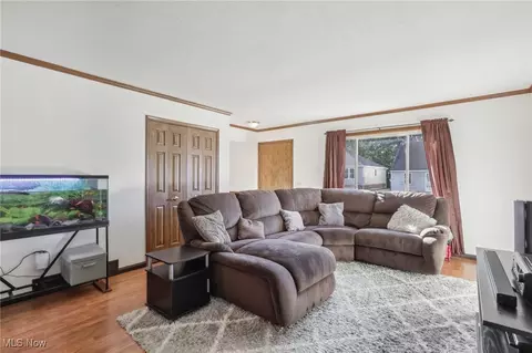 800 Orchardview Ave, Seven Hills, OH 44131 photo 8
