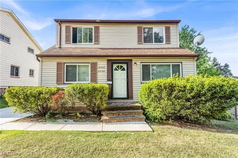 8230 Crudele Dr, Garfield Heights, OH 44125