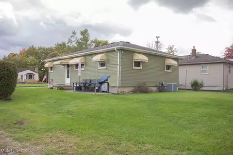 Exterior - 547 Sexton St, Struthers, OH 44471 photo 2 of 2