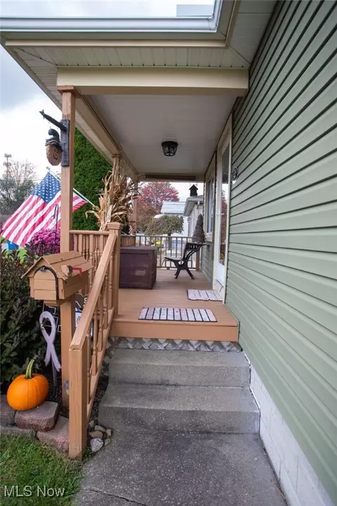 Exterior - 547 Sexton St, Struthers, OH 44471 photo 1 of 2